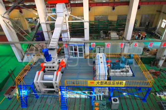 Κρύα/καυτή μηχανή μεταλλουργίας μηχανών 100TPH ανθρακόπλινθων και μηχανή Τύπου σφαιρών