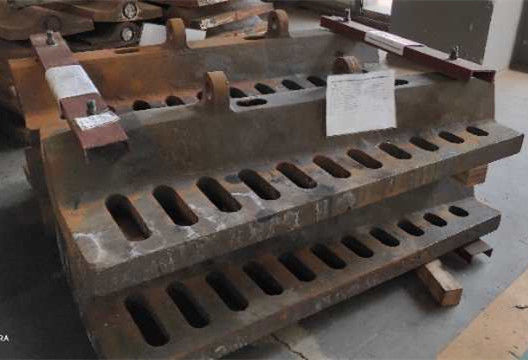 Υψηλά σκάφη της γραμμής μύλων σφαιρών μαγγάνιου που πετούν το σκάφος της γραμμής μύλων ανταλλακτικών μύλων σφαιρών χάλυβα και ag/sag